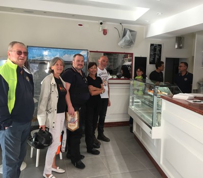 Concluso il Service per Livorno alluvionata con la consegna <br />
di una lavatazzine al Bar Bardi di Montenero